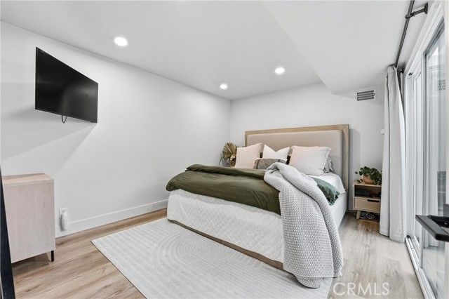 135 Morristown Lane, Costa Mesa, CA 92626