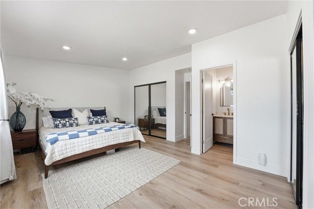 135 Morristown Lane, Costa Mesa, CA 92626