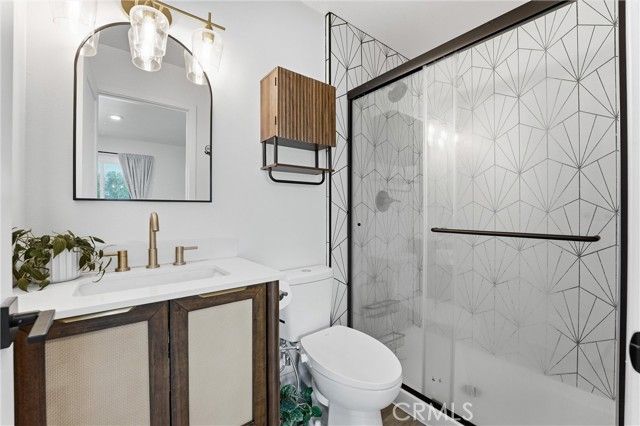 135 Morristown Lane, Costa Mesa, CA 92626