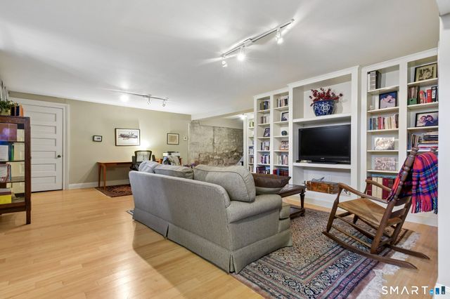 362 Whitney Avenue 1B, New Haven, CT 06511