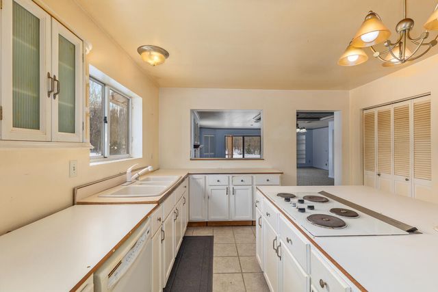 789 7th Street, Plainwell, MI 49080