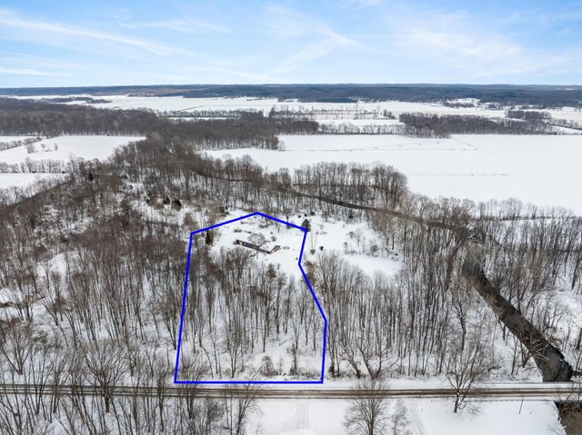 789 7th Street, Plainwell, MI 49080