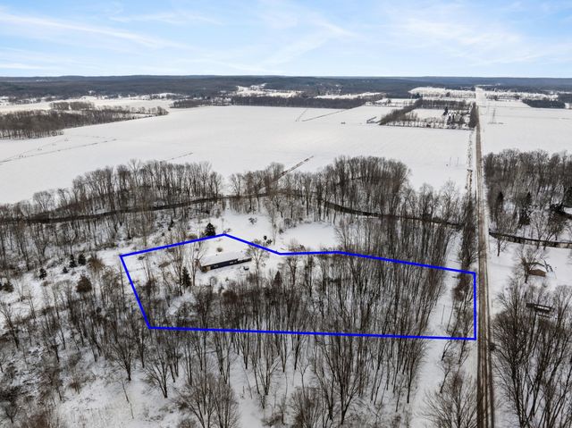 789 7th Street, Plainwell, MI 49080