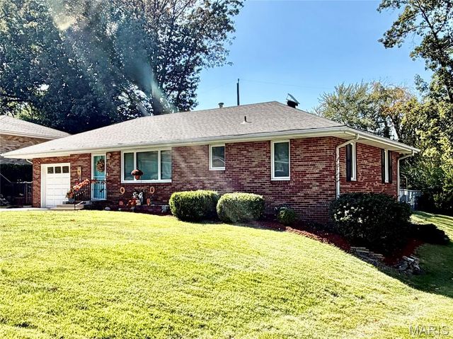111 Sullivan Street, East Alton, IL 62024