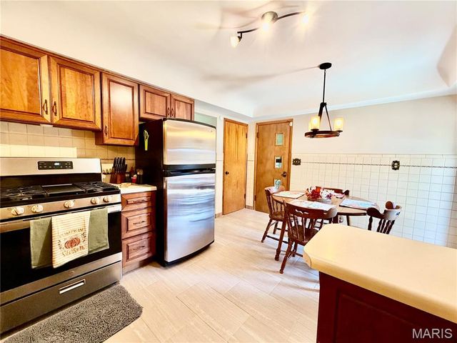 111 Sullivan Street, East Alton, IL 62024