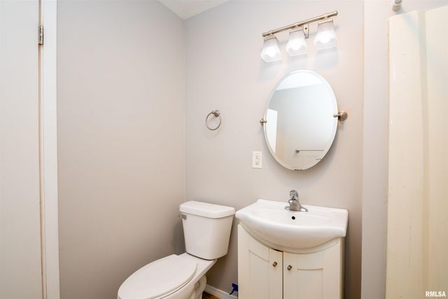 308 E CORRINGTON Avenue, Peoria, IL 61603