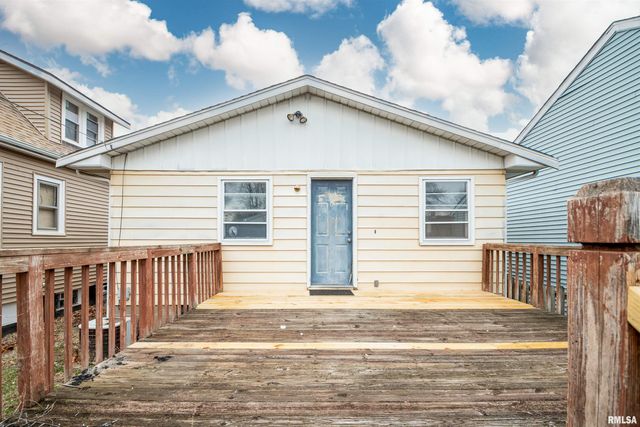 308 E CORRINGTON Avenue, Peoria, IL 61603