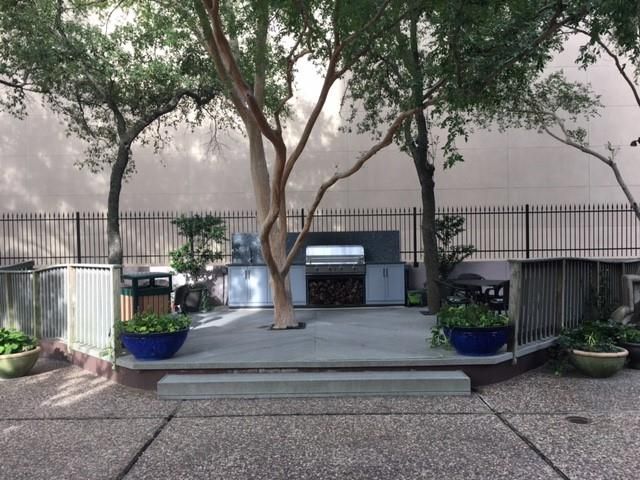 5150 Hidalgo Street 904, Houston, TX 77056