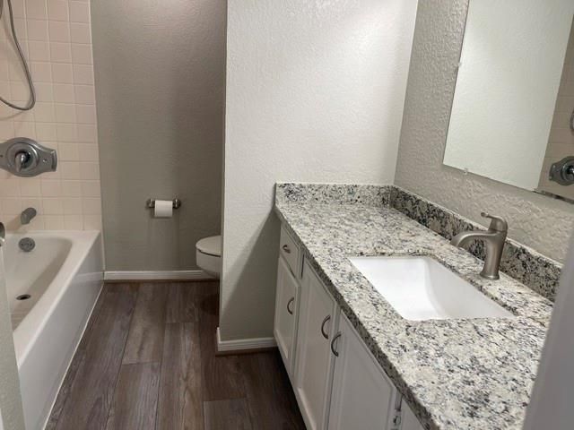 5150 Hidalgo Street 904, Houston, TX 77056