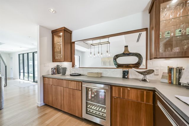 4122 N Braeswood Boulevard, Houston, TX 77025