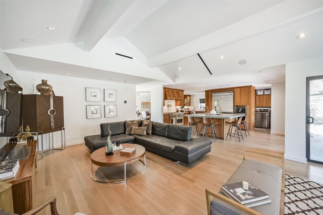 4122 N Braeswood Boulevard, Houston, TX 77025