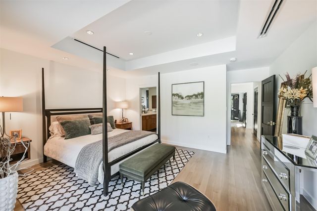 4122 N Braeswood Boulevard, Houston, TX 77025