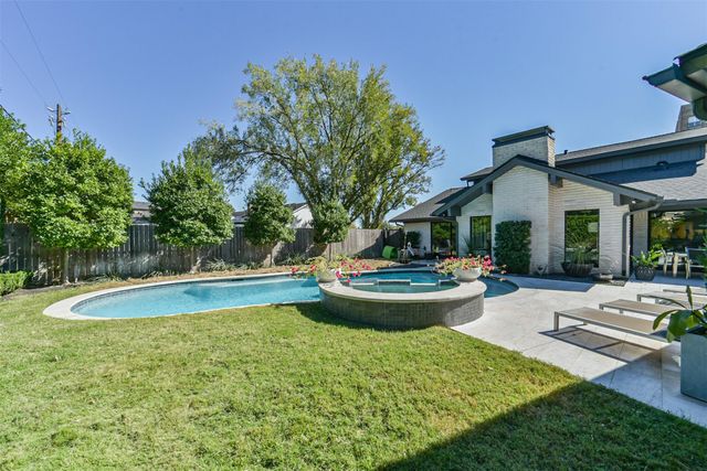 4122 N Braeswood Boulevard, Houston, TX 77025