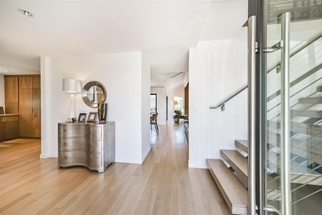 4122 N Braeswood Boulevard, Houston, TX 77025