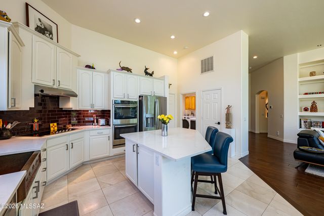 7378 E Valley Lights Place, Tucson, AZ 85750