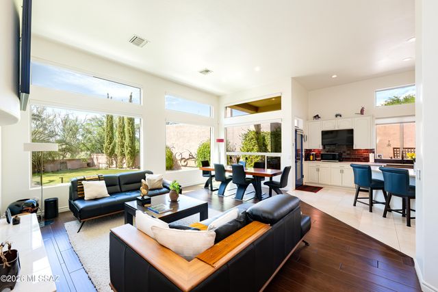 7378 E Valley Lights Place, Tucson, AZ 85750