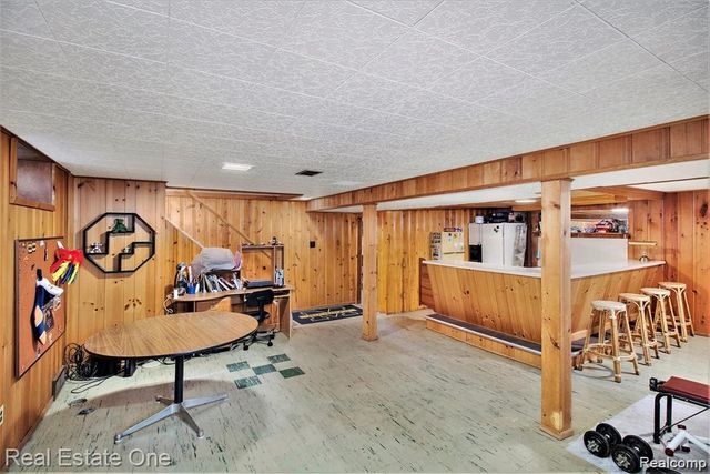 4327 Eastlawn Avenue, Wayne, MI 48184