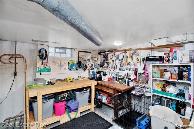 4327 Eastlawn Avenue, Wayne, MI 48184