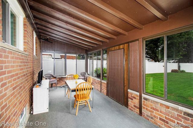 4327 Eastlawn Avenue, Wayne, MI 48184