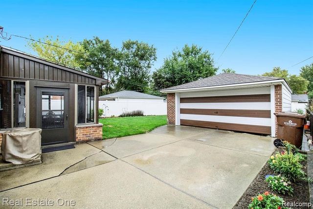 4327 Eastlawn Avenue, Wayne, MI 48184