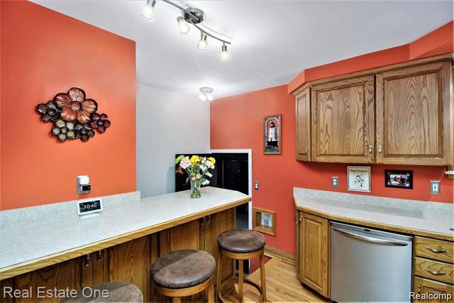 4327 Eastlawn Avenue, Wayne, MI 48184