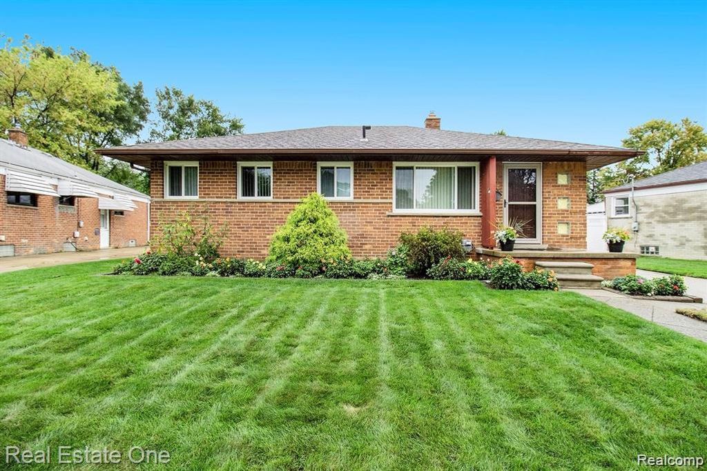 4327 Eastlawn Avenue, Wayne, MI 48184