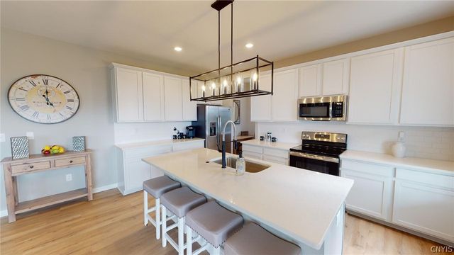 2526 Mystical Way, Camillus, NY 13031