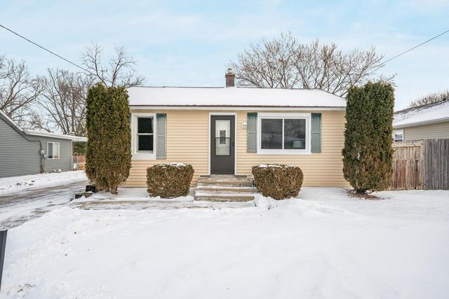 1852 MCCURDY STREET, Oshkosh, WI 54902