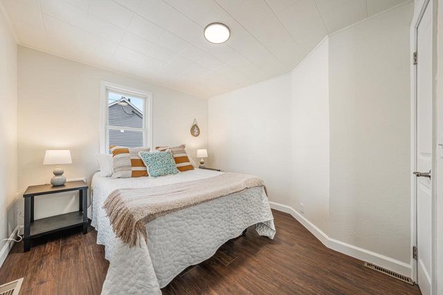 1852 MCCURDY STREET, Oshkosh, WI 54902