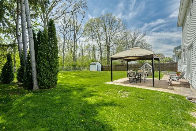 412 Burch Farm Drive, Clarkson, NY 14420