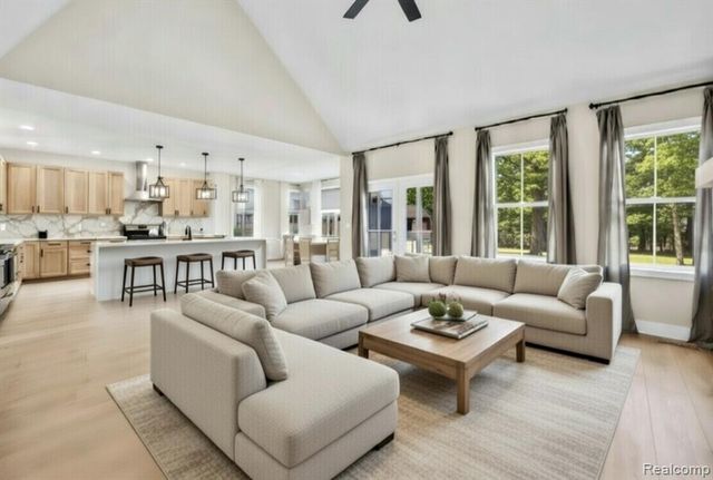 53650 N Foster Road, Chesterfield, MI 48051