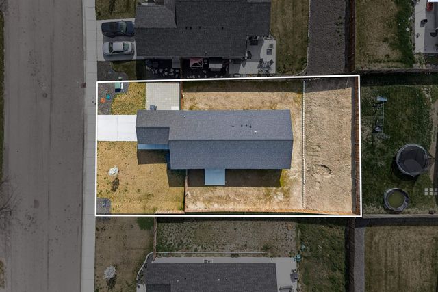 1305 12th St, Benton City, WA 99320