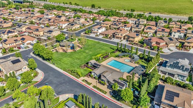 402 Jubilee Way, Stockton, CA 95204