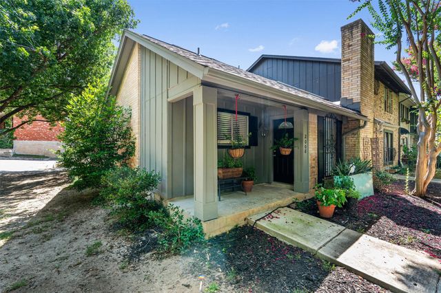 2008 Voltaire DR, Austin, TX 78752