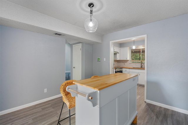 2008 Voltaire DR, Austin, TX 78752