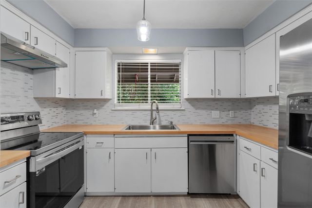 2008 Voltaire DR, Austin, TX 78752