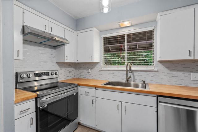 2008 Voltaire DR, Austin, TX 78752