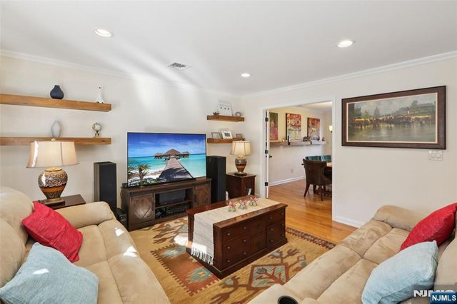 115 Southern Parkway, Ridgewood, NJ 07450