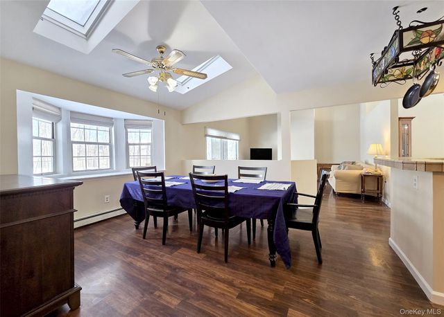 29 Pine Street, Port Jefferson, NY 11776