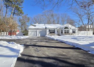 29 Pine Street, Port Jefferson, NY 11776