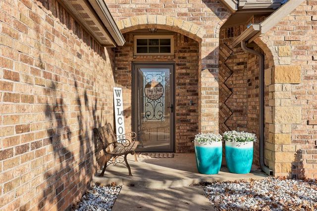 10805 NW 36th Terrace, Yukon, OK 73099