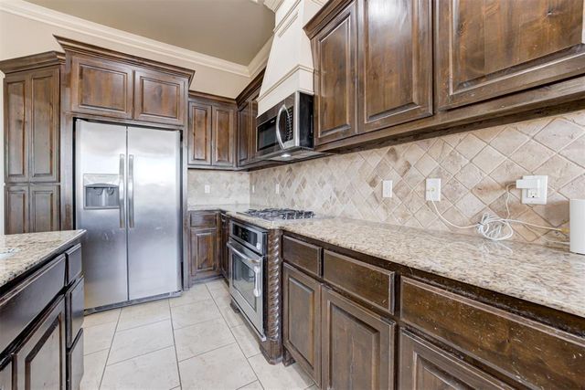 10805 NW 36th Terrace, Yukon, OK 73099