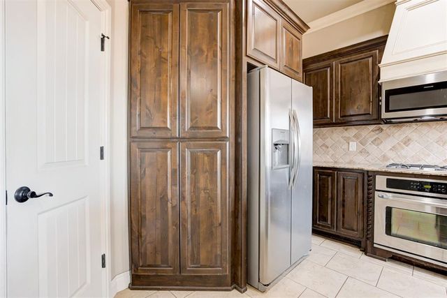 10805 NW 36th Terrace, Yukon, OK 73099