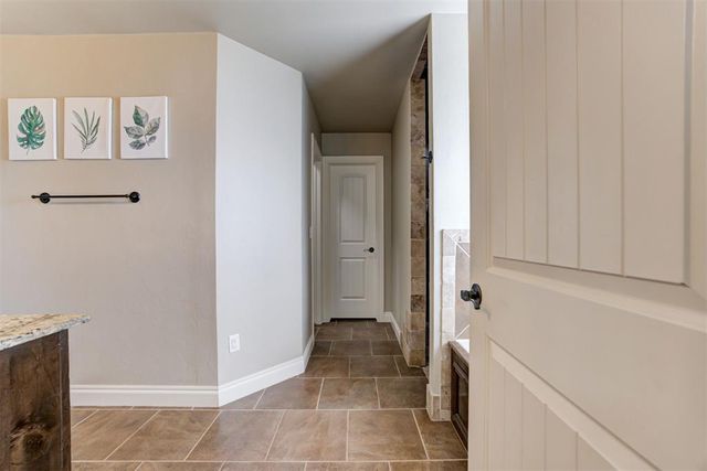 10805 NW 36th Terrace, Yukon, OK 73099