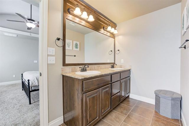 10805 NW 36th Terrace, Yukon, OK 73099