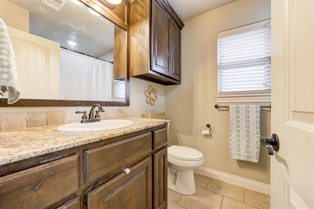 10805 NW 36th Terrace, Yukon, OK 73099