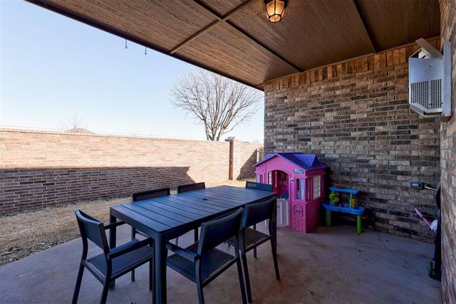 10805 NW 36th Terrace, Yukon, OK 73099