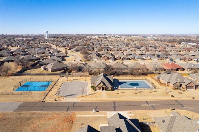 10805 NW 36th Terrace, Yukon, OK 73099