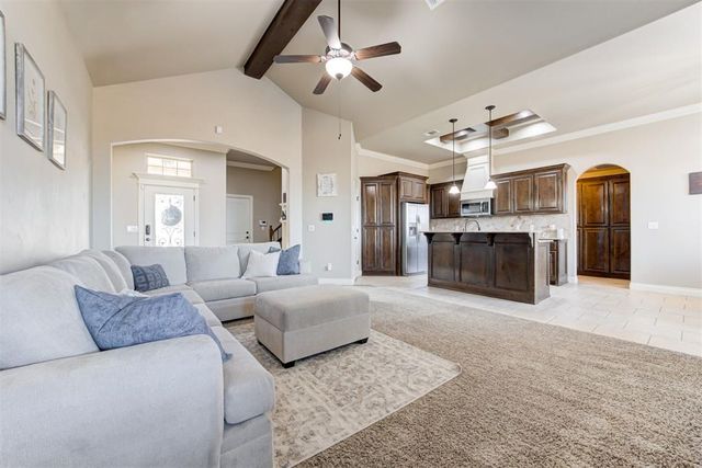 10805 NW 36th Terrace, Yukon, OK 73099