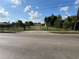4815 E Tidwell Road, Houston, TX 77016